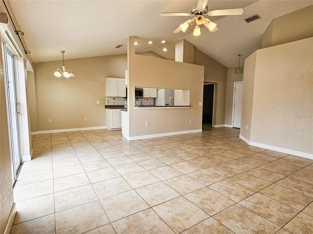 5260 ENGLISH DRIVE, Lakeland, FL 33812