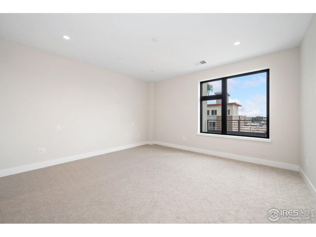 205 E 6th St 400, Loveland, CO 80537