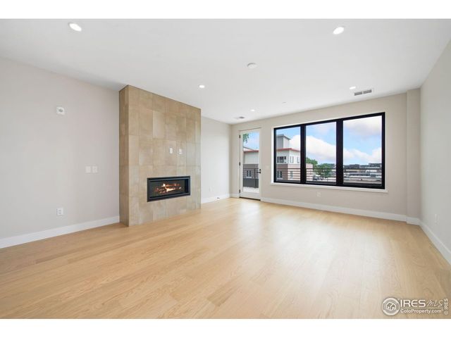 205 E 6th St 400, Loveland, CO 80537