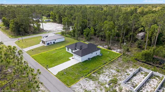 525 Genesee AVE S, Lehigh Acres, FL 33974