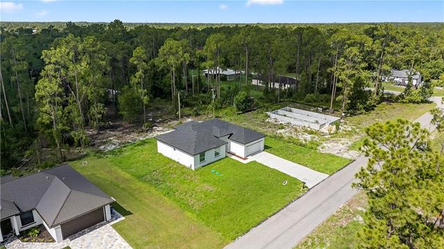 525 Genesee AVE S, Lehigh Acres, FL 33974