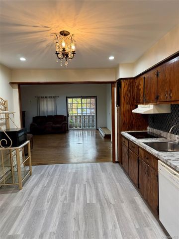 28 Urban Drive, Selden, NY 11784