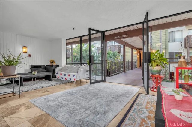 525 S Ardmore 253, Los Angeles, CA 90020
