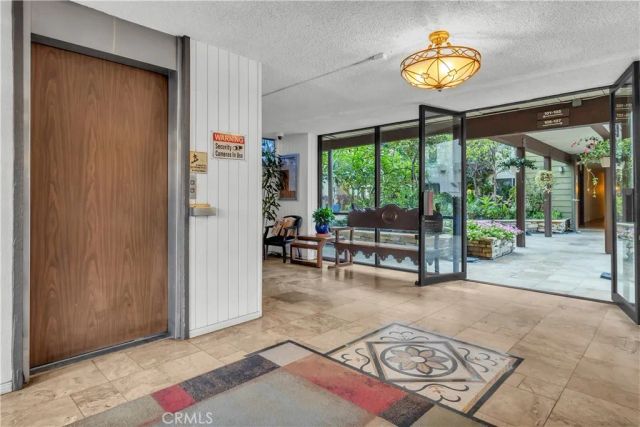 525 S Ardmore 253, Los Angeles, CA 90020