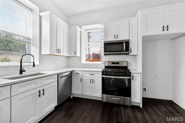 6827 Minnesota Avenue, St Louis, MO 63111