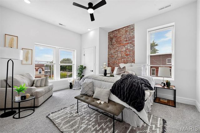 6827 Minnesota Avenue, St Louis, MO 63111