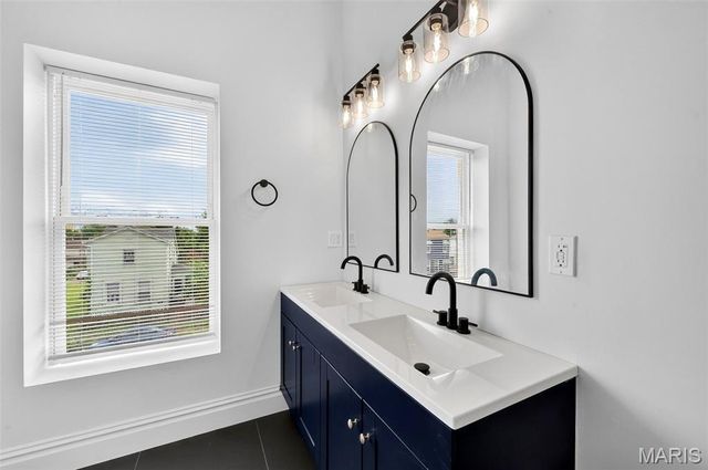 6827 Minnesota Avenue, St Louis, MO 63111