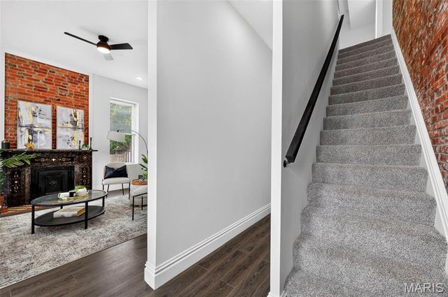 6827 Minnesota Avenue, St Louis, MO 63111