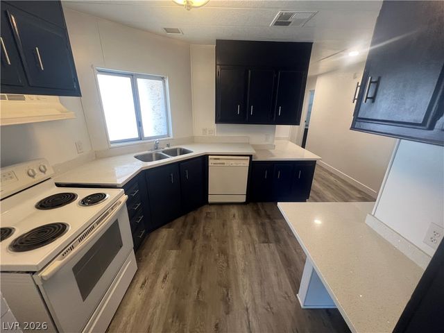 3020 West Charleston Park Avenue, Pahrump, NV 89048