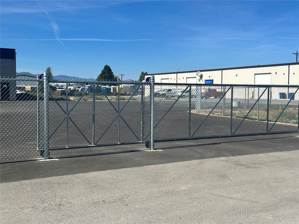 9330 Futurity Drive, Missoula, MT 59808 photo 3