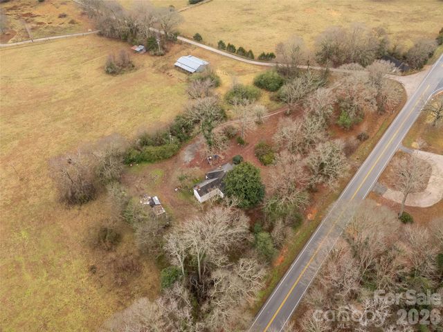 3878 Catawba River Road, Fort Lawn, SC 29714