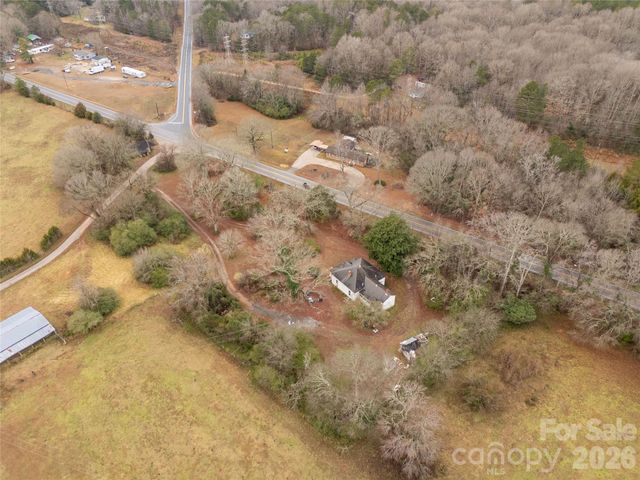 3878 Catawba River Road, Fort Lawn, SC 29714