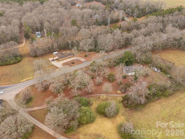 3878 Catawba River Road, Fort Lawn, SC 29714