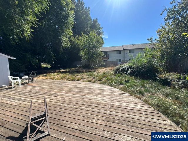 4220 Sunnyview Rd NE, Salem, OR 97305