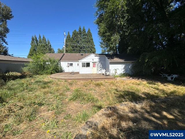 4220 Sunnyview Rd NE, Salem, OR 97305