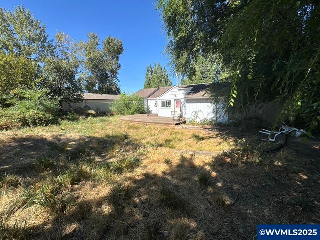 4220 Sunnyview Rd NE, Salem, OR 97305