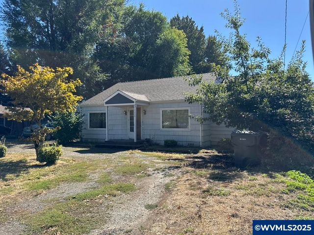 4220 Sunnyview Rd NE, Salem, OR 97305