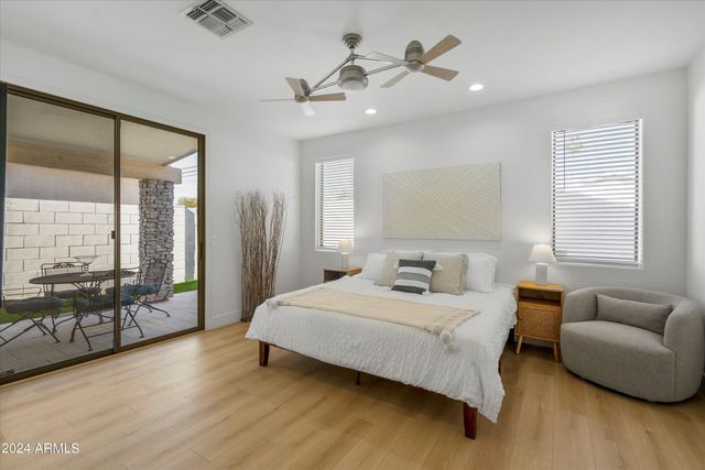 1084 E SUSAN Lane, Tempe, AZ 85288