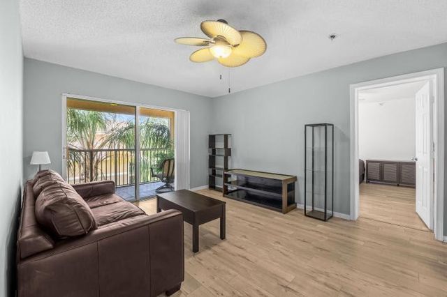3721 NW Mediterranean Lane 8-304, Jensen Beach, FL 34957