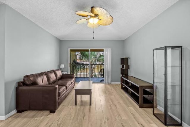 3721 NW Mediterranean Lane 8-304, Jensen Beach, FL 34957