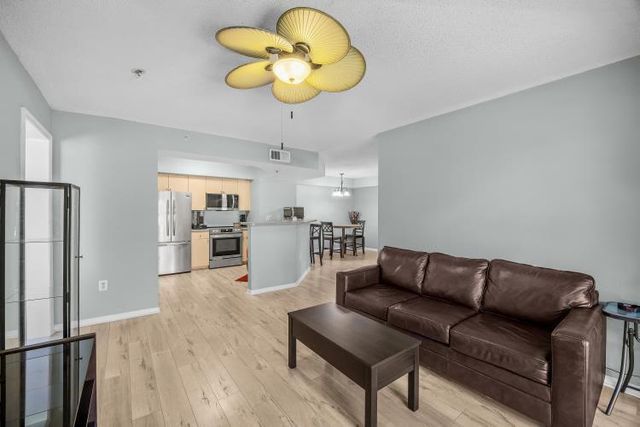 3721 NW Mediterranean Lane 8-304, Jensen Beach, FL 34957