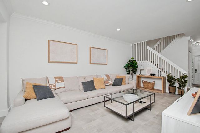 6744 Via Regina, Boca Raton, FL 33433