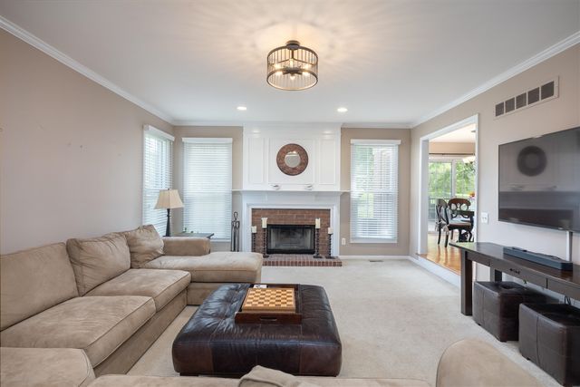 4923 Lexington Court, Rochester, MI 48306