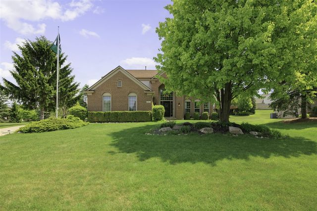 4923 Lexington Court, Rochester, MI 48306