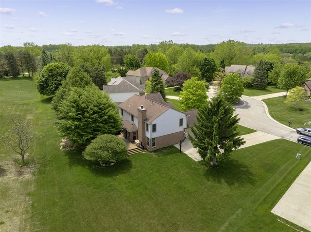 4923 Lexington Court, Rochester, MI 48306