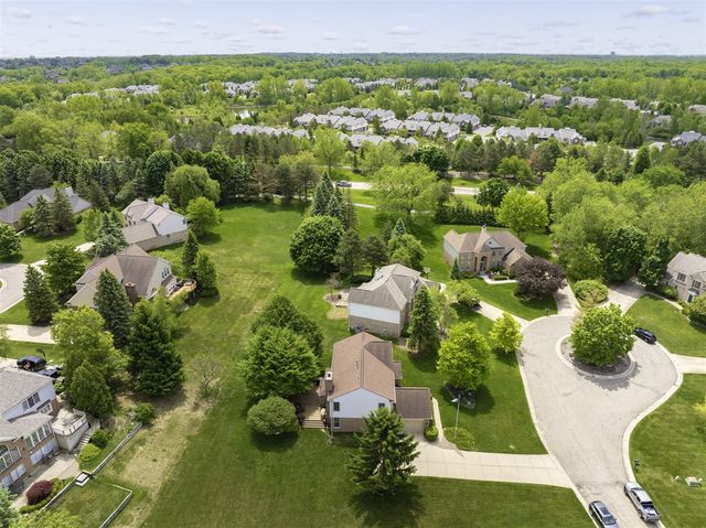 4923 Lexington Court, Rochester, MI 48306
