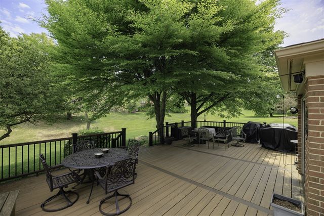 4923 Lexington Court, Rochester, MI 48306
