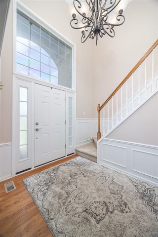 4923 Lexington Court, Rochester, MI 48306