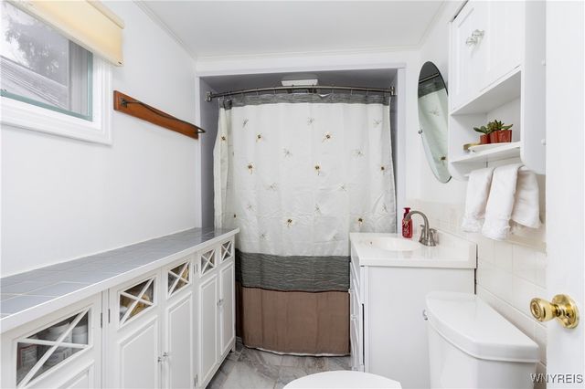 28 North Davis Street, Orchard Park, NY 14127