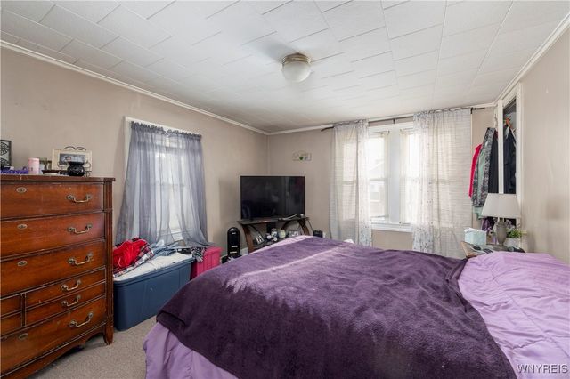 28 North Davis Street, Orchard Park, NY 14127