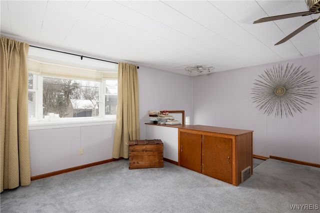 28 North Davis Street, Orchard Park, NY 14127