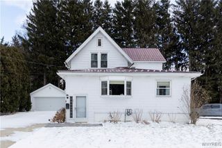 28 North Davis Street, Orchard Park, NY 14127