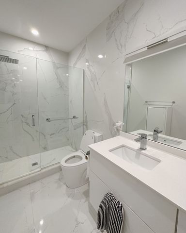 340 W 2nd St P21, Boston, MA 02127
