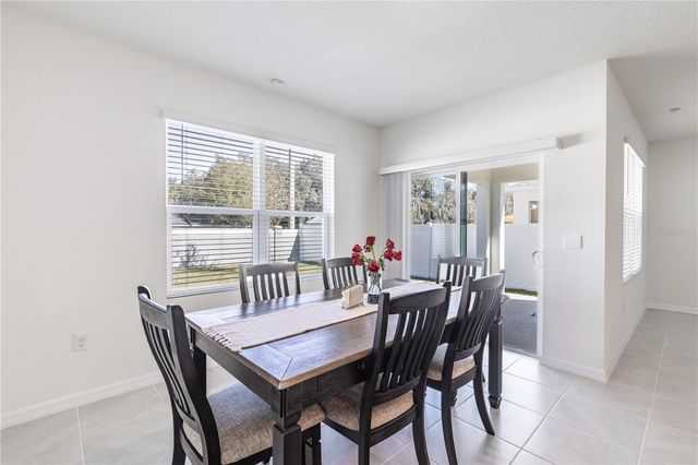 976 BEAR HAMMOCK DRIVE, Umatilla, FL 32784