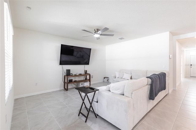 976 BEAR HAMMOCK DRIVE, Umatilla, FL 32784