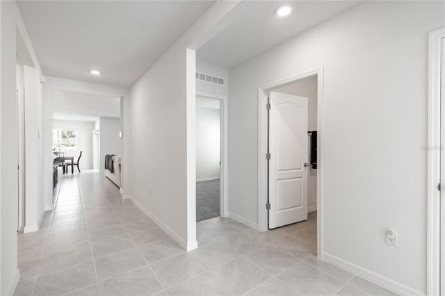 976 BEAR HAMMOCK DRIVE, Umatilla, FL 32784