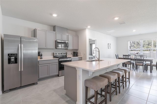 976 BEAR HAMMOCK DRIVE, Umatilla, FL 32784