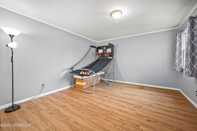 5 Limerick Place, Hazlet, NJ 07730