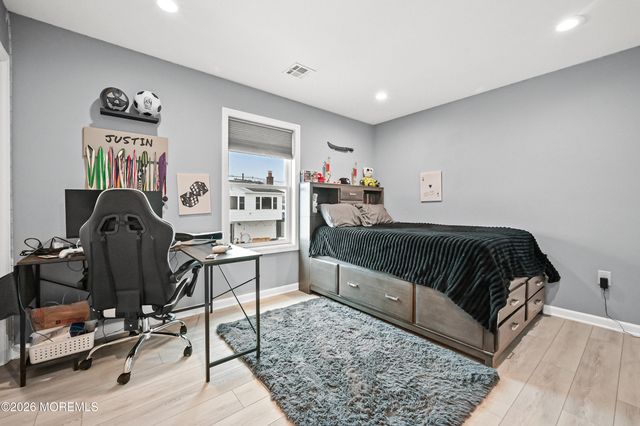 5 Limerick Place, Hazlet, NJ 07730