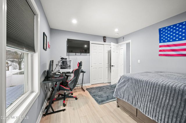 5 Limerick Place, Hazlet, NJ 07730