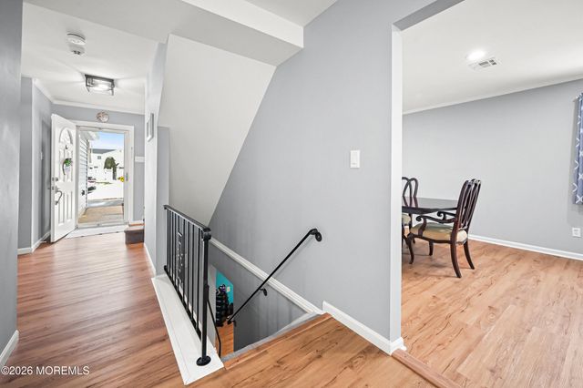 5 Limerick Place, Hazlet, NJ 07730