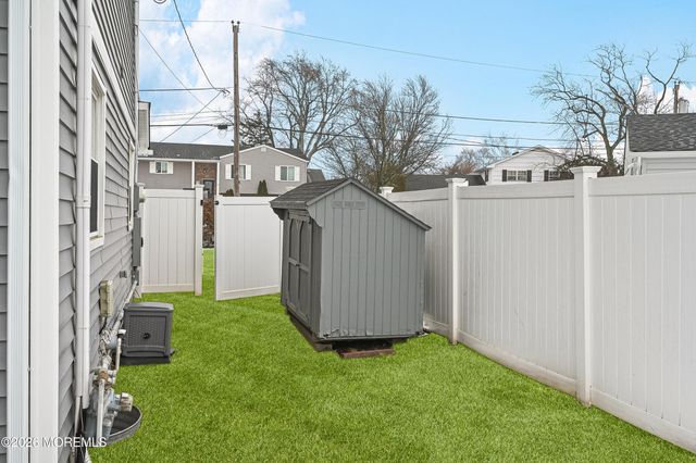 5 Limerick Place, Hazlet, NJ 07730