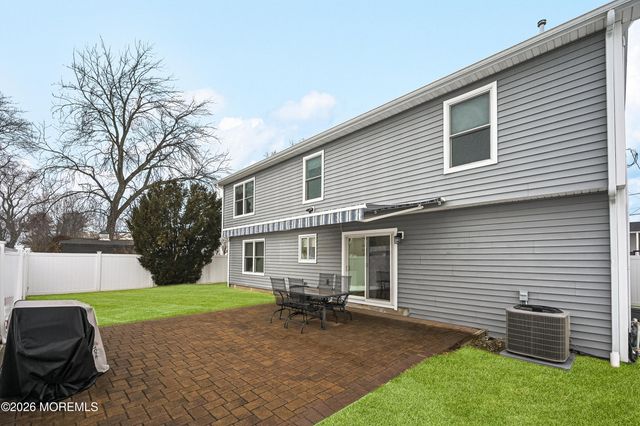 5 Limerick Place, Hazlet, NJ 07730