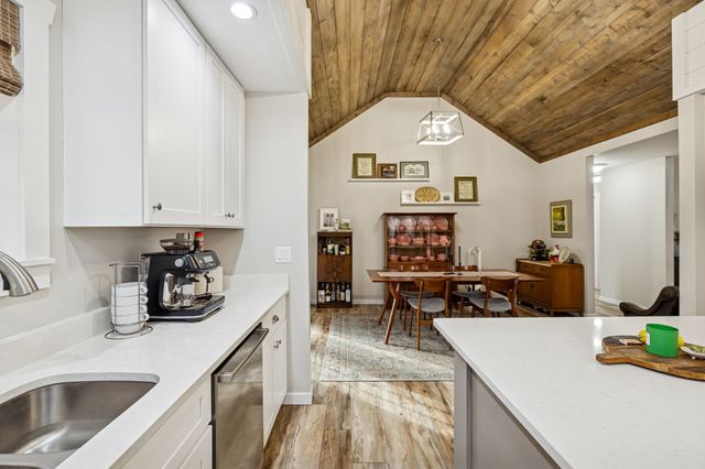 111 Dylark Dr, Waverly, TN 37185