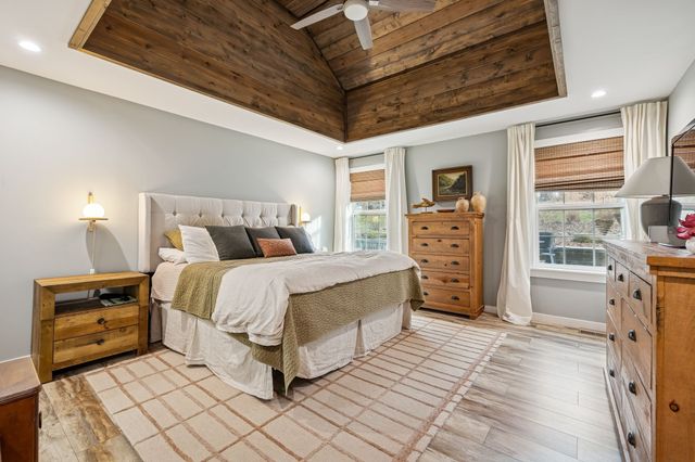 111 Dylark Dr, Waverly, TN 37185