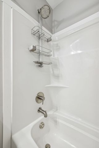 111 Dylark Dr, Waverly, TN 37185